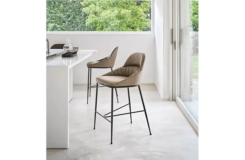 Bontempi Quickship Queen Stool Quickship
