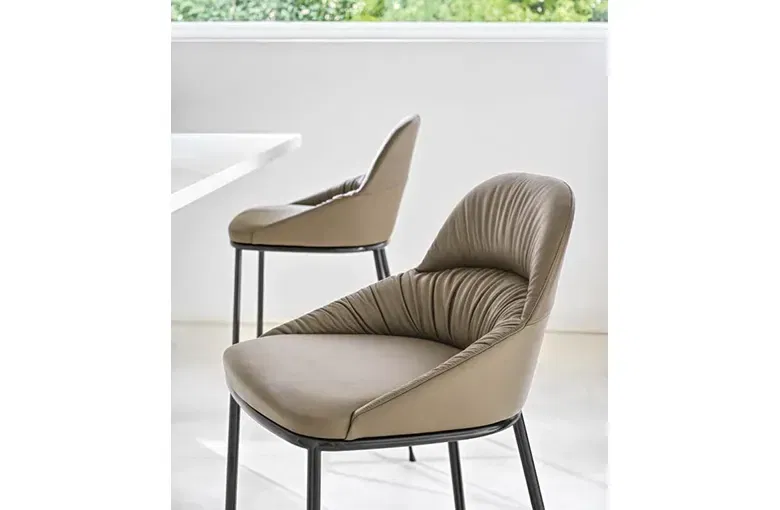 Bontempi Quickship Queen Stool Quickship