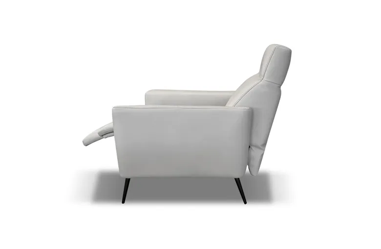 Bracci Quickship Geki Recliner