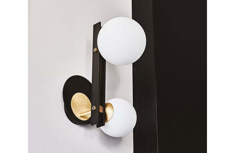 Cattelan Planeta Sconce