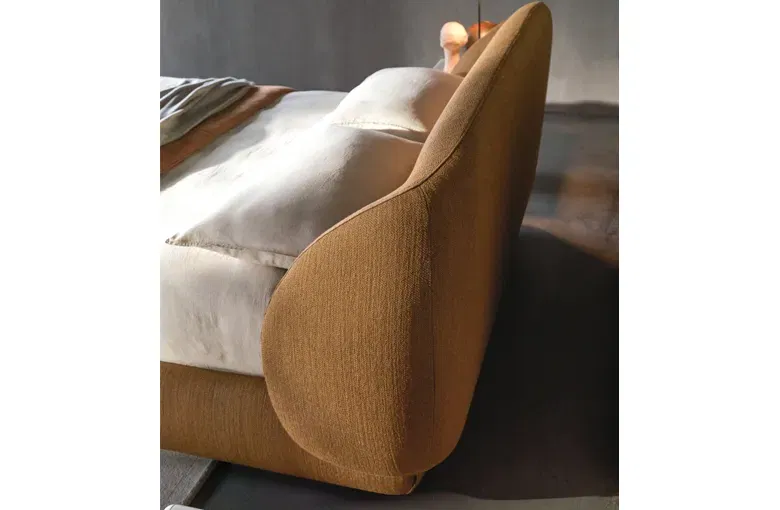 Ditre Pacific Bed
