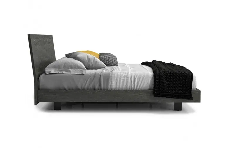 Huppe Bernard Wood Bed