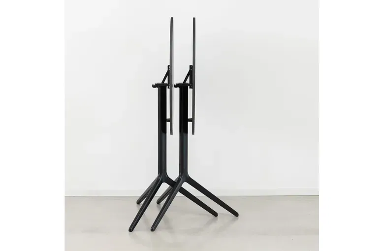 Magis Central Bistro Table