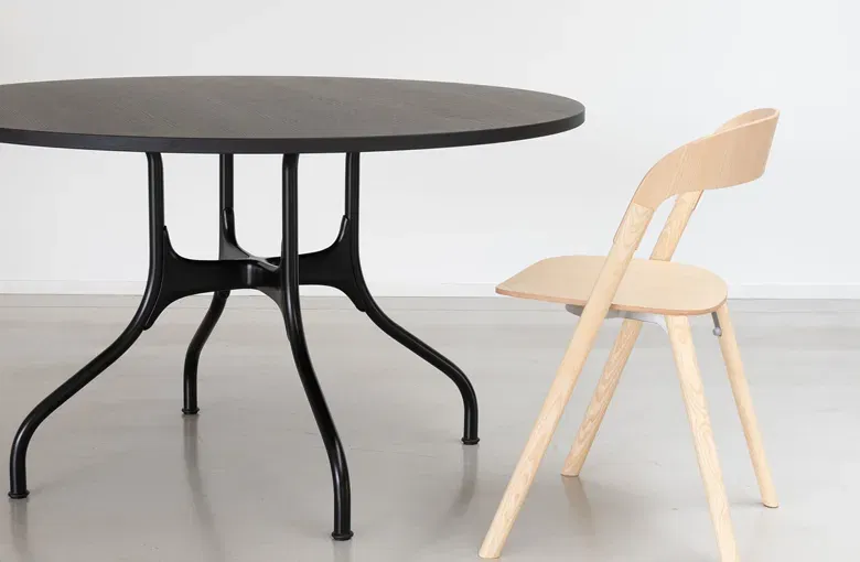 Magis Mila Round Dining Table