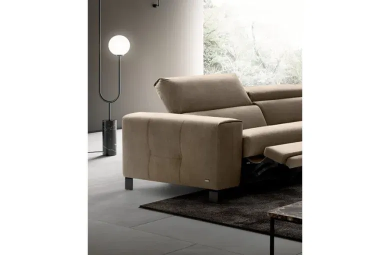 Nicoline Papillon Recliner Collection
