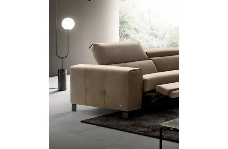 Nicoline Papillon Recliner Collection