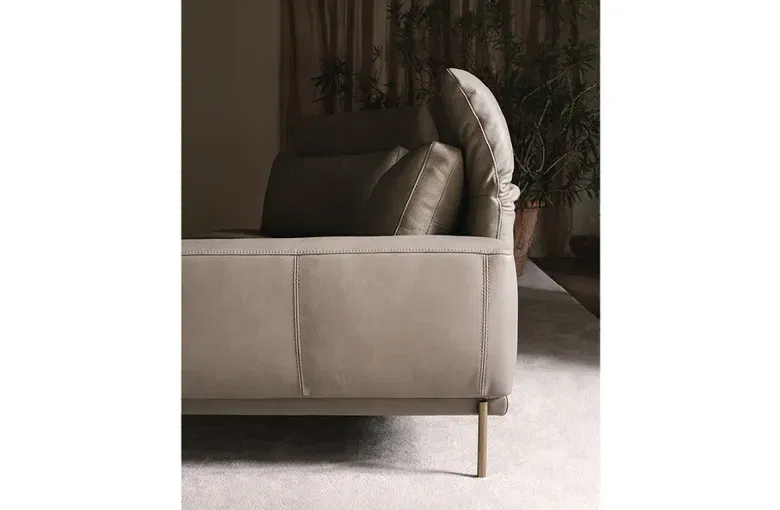 Nicoline Strauss Collection