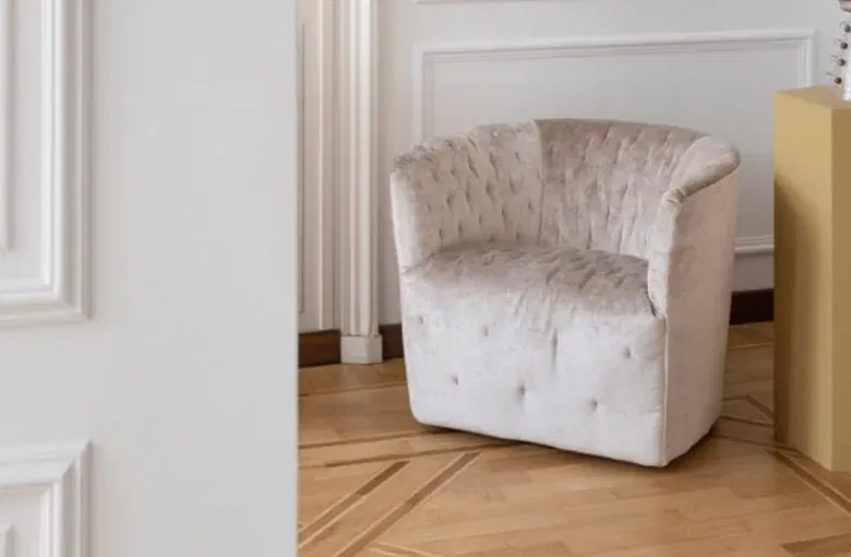 Saba Quickship Amelie Lounge Chair Quickship